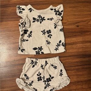 Cat & Jack Cream and Black outfit